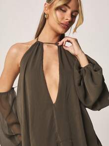 MISSGUIDED Halter Plunge Neckline Chiffon Mini Dress With Off Shoulder Balloon Sleeves And Ruched Waist Detail For Party Evening - Olive Green - View 5