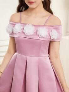Vestido elegante con hombros descubiertos y decoración floral 3D para adolescentes
