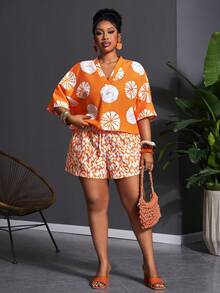 Veslaya 春夏新品，适合度假、海滩、篝火晚会、音乐节及日常休闲穿着。橙色宽松短袖V领露脐上衣搭配带口袋的开衩短裤套装，印花图案，大码女装两件套，夏季短裤套装，橙色两件套，度假两件套，两件短裤套装。 - 橘色 - 查看 7