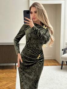 Elenzga Vestido de manga larga con cuello asimétrico elegante de estilo retro francés para mujer, con decoración de mariposa metálica fruncida, de tela de terciopelo brillante, adecuado para fiestas, citas, San Valentín y uso diario - Verde militar - Ver 6