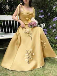 Feyla Women's Solid Color Pleated Embroidered Elegant Dress - Pale Yellow - View 6