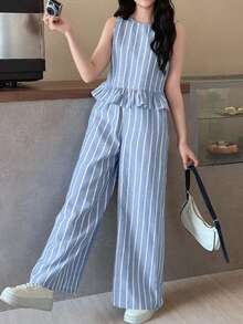 SHEIN Teenager Mädchen blaues & weißes gestreiftes ärmelloses Top mit Holzknöpfen und gerade geschnittener Hose, Lässig Urlaubsoutfit Set, geeignet für Frühling/Sommer Urlaub, Partys, elegant, Schulanfang, süß, Familien Outdoor Frühlingspicknick, Alltagskleidung - Babyblau - Übersicht 3