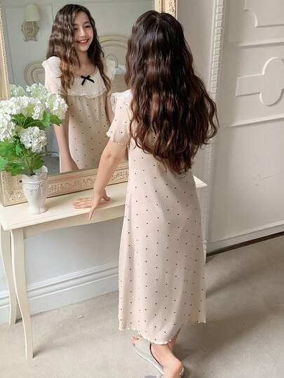 DAZY Tween Girls Polka Dot Allover Print Ruffle Collar Short Sleeve Nightgown Loungewear