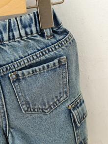 SHEIN Toddler Boys' Casual Versatile Washed Blue Multi-Pocket Denim Cargo Shorts