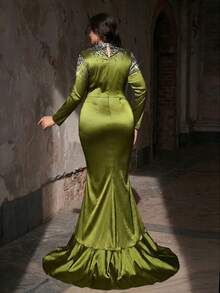 Aureia Plus Size Elegant Formal Evening Prom Dress,Olive Green Spring Sheer High Neck Rhinestone Embellished 3D Floral Mermaid Hem Train Formal Gown,Wedding - Green - View 6