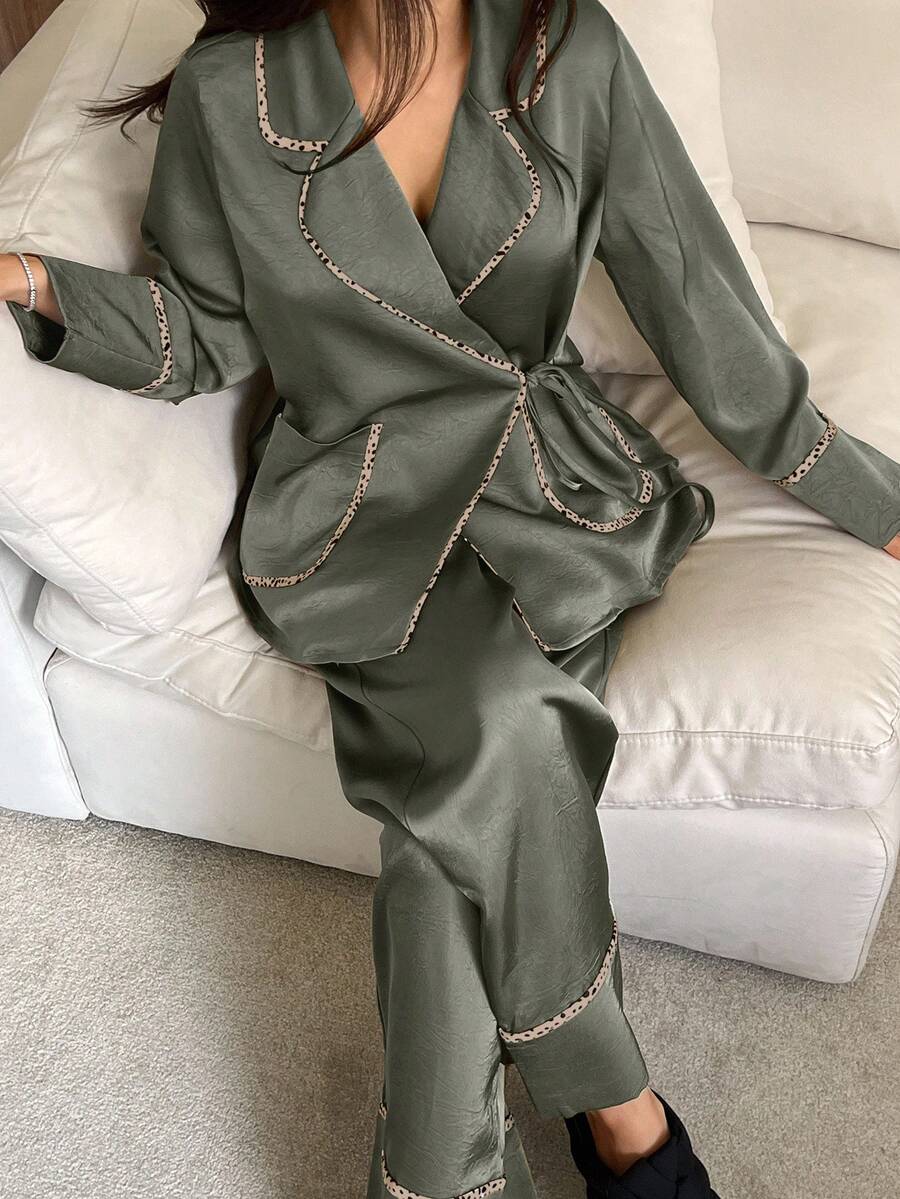 DAZY 2pcs Women's Textured Satin Contrast Polka Dot Trim Pajama Set, Autumn - Olive Green - View 1