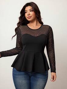 Enliva Camiseta Preta Plus Size com Emenda em Tela, Bainha Franzida, Silhueta Ajustada para Carnaval de Outono - Preto - Visão 7