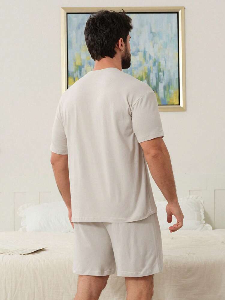 Men's Solid Color T-Shirt And Loungewear Set, Summer