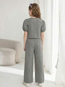 SHEIN 少女格子蝴蝶装饰泡泡袖上衣和阔腿裤两件套，休闲又优雅 - 黑與白 - 查看 2