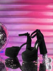 CUCCOO LuxiPop 女士丝绒高跟鞋，适合圣诞节、新年派对、夜店等场合。 - 黑色 - 查看 3