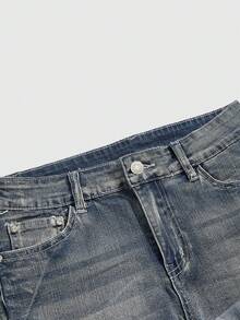 ROMWE Grunge Punk Y2K Retro Cross Wing Embroidery & Rhinestone Decor Women Denim Shorts - Blue - View 3