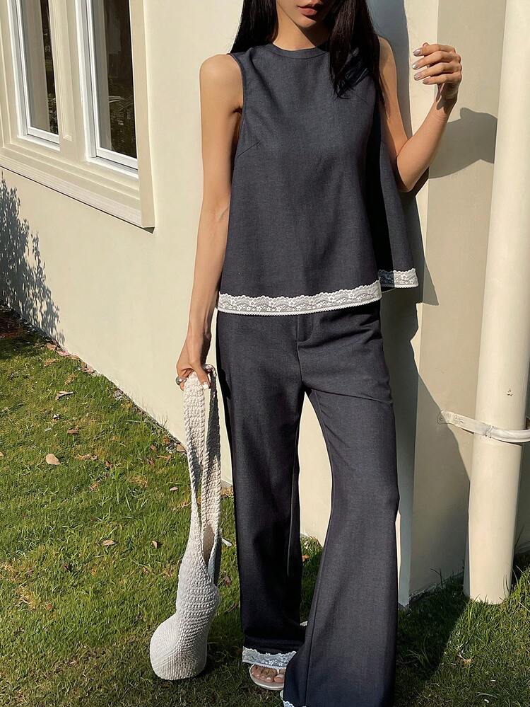 Women's Contrast Lace Round Neck Camisole And Flare Pants 2 Pieces Set