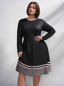 SHEIN Clasi 大码女式黑色休闲通勤印花拼接长袖修身高弹针织连衣裙，优雅连衣裙 - 黑色 - 查看 7