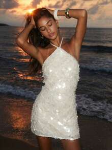 Nevyona 女士假日休闲亮片露背吊带连衣裙，适合派对穿着 - 杏色 - 查看 1