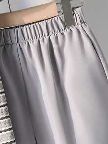 SHEIN Vacaura 男童休闲条纹华夫格 Polo 衫和短裤套装（2 件/套），卡其色，适合夏季日常穿着和户外活动 - 灰色 - 查看 4