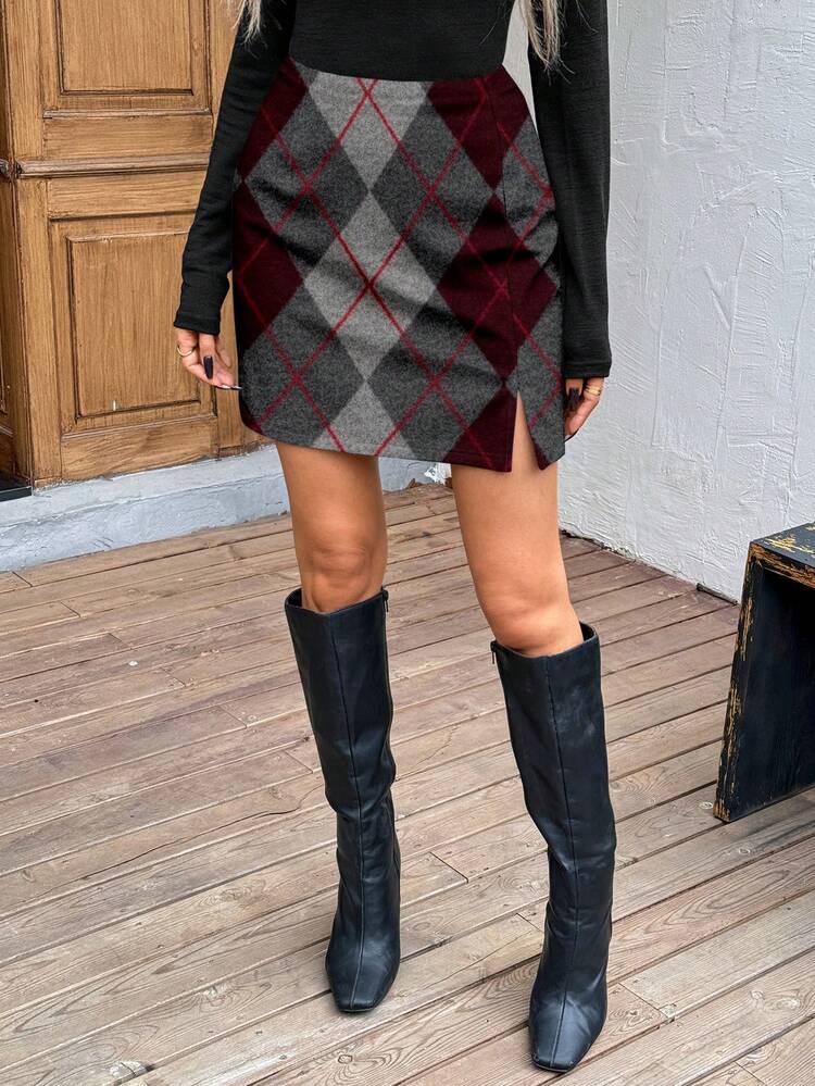 SHEIN LUNE Casual Elegant Retro Commuter Women's Mid-Waist Black Mini Slit Skirt, Diamond Pattern Gray & Burgundy Print, Versatile, Comfortable And Warm, Suitable For Early Spring, Autumn, Winter, Work, Office, Carnival - Black and White - View 5