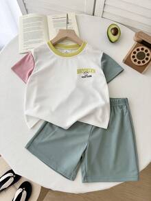 SHEIN Young Boy White Summer Back-To-School Sports Casual Short Sleeve T-Shirt And Shorts Set,Toddler Boy Clothes For Commuting,School,Daily Wear,Travel - Multicolor - View 4