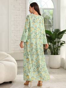 Yasmyna V-Neck Chiffon Lace Patchwork Floral Print Dress With Headscarf - Green - View 4