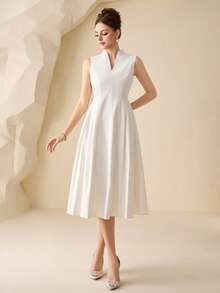 Modelyn 新款法式优雅披肩式设计收腰V领中长连衣裙 - 白色 - 查看 3