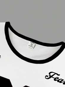 SHEIN Sparklyn Áo thun cổ tròn rộng in họa tiết màu trắng tương phản dành cho bé gái tuổi teen và quần short bó sát, trang phục thể thao đen trắng, bộ thời trang đường phố mùa hè - trắng - Xem 4