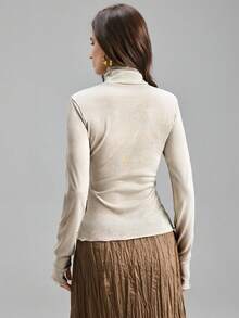 Ontre 女士亮面高领修身长袖袖口设计优雅衬衫，适合都市通勤、商务休闲、约会、婚礼宾客、度假等场合。 - 杏色 - 查看 3