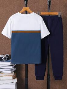 SHEIN 2件套儿童/青少年男童休闲百搭印花撞色罗纹圆领短袖T恤和运动裤针织套装 - 彩色 - 查看 3