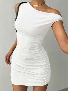 SHEIN EZwear 亮片装饰紧身连衣裙 女式单袖连衣裙 白色单肩连衣裙 白色性感连衣裙 女式白色紧身连衣裙 白色夜店连衣裙 褶皱紧身连衣裙 白色褶皱连衣裙 单肩迷你连衣裙 性感白色连衣裙 白色迷你连衣裙 女式连衣裙 女式夏季连衣裙 女式连衣裙 女士连衣裙 惊艳连衣裙 - 白色 - 查看 6
