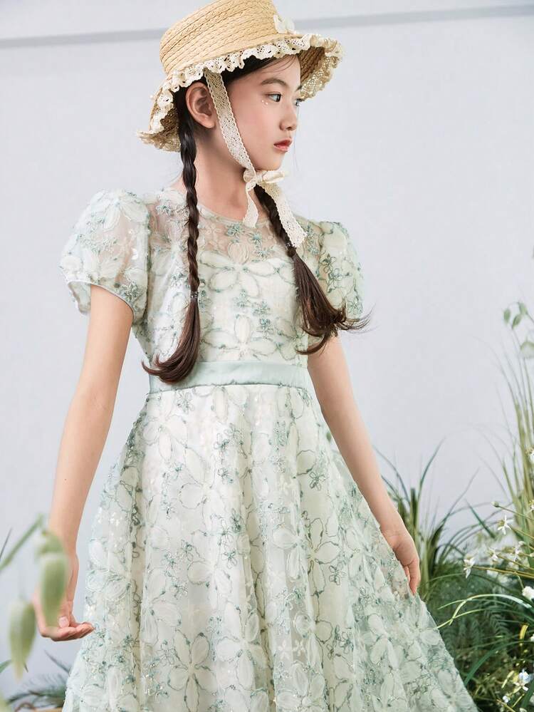 Tween Girl Mesh Patchwork Embroidered Round Neck Elegant Short Sleeve Dress