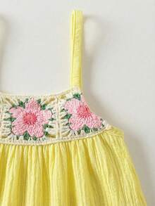 SHEIN 少女夏季海滩度假花卉刺绣吊带上衣和短裤套装 - 黃色 - 查看 4