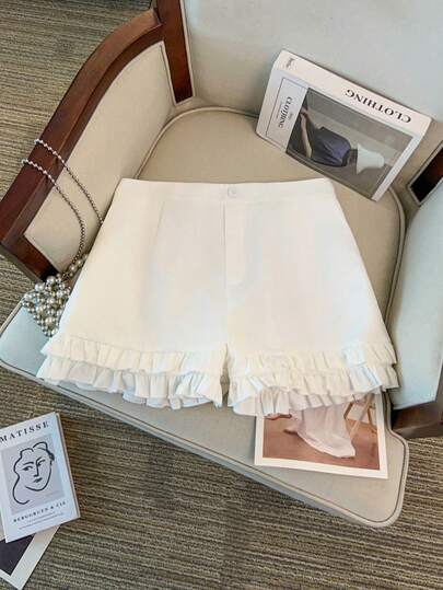 SHEIN PETITE CURVE Plus Size Solid Color Design, Body-Hugging Fit, Real Pockets, Waist Cinching Design, 3D Ruffle Decor, Zipper & Button Closure, Suitable For Holiday, Vacation, Elegant Casual, Commute, Minimalism, Sexy Fashion Women Flare Pants, Spring/Summer Ruffled Hem Shorts