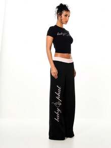 BABYPHAT 撞色细节阔腿运动裤，粉色腰带，饰有手写体文字，情人节必备 - 黑色 - 查看 3