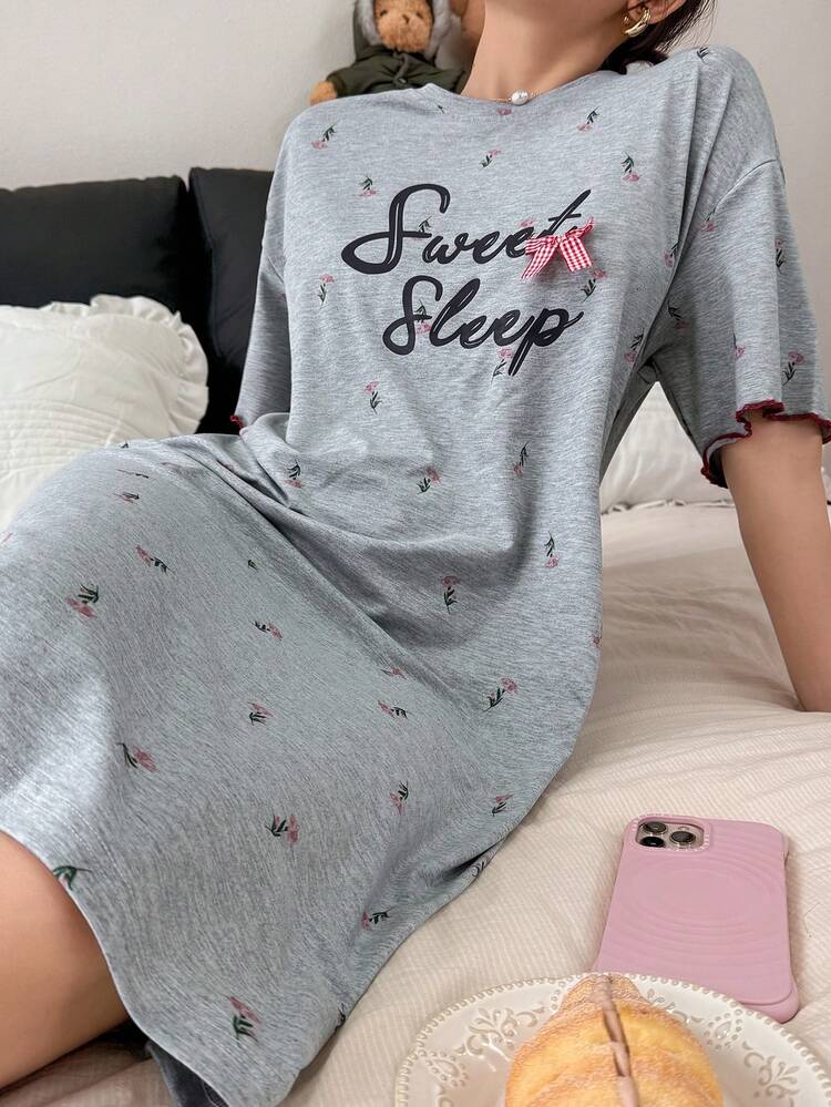 Ditsy Floral English Graphic Loose Short Sleeve Nightgown, Women Sleepwear Dress