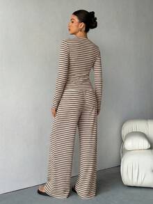 SHEIN Tall Bộ đồ nữ gồm áo dài tay kẻ sọc cài cúc đơn và quần ống rộng thắt eo, kiểu dáng thường ngày. - Cà phê nâu - Xem 3