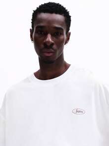 SUMWON Camiseta de manga corta con cuello redondo, corte boxy y estampado gráfico grande en la espalda con texto de declaración de estilo de vida para comodidad diaria - Blanco - Ver 5