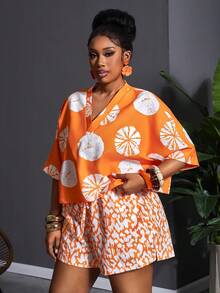 Veslaya 春夏新品，适合度假、海滩、篝火晚会、音乐节及日常休闲穿着。橙色宽松短袖V领露脐上衣搭配带口袋的开衩短裤套装，印花图案，大码女装两件套，夏季短裤套装，橙色两件套，度假两件套，两件短裤套装。 - 橘色 - 查看 5