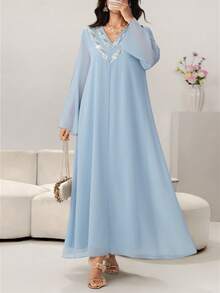 Yasmyna V领花卉贴花网纱拼接长袖连衣裙 - 藍色 - 查看 5