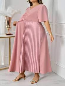 SHEIN CURVE+ 加大码/情人节/大码女士优雅褶皱休闲弹力A字短袖连衣裙，适合春夏约会、派对、婚礼、毕业礼服/女士毕业礼服/白色毕业礼服/毕业套装。女士沙滩装/沙滩裙/沙滩度假装/沙滩必备/毕业/下午茶派对连衣裙 - 粉色 - 查看 4