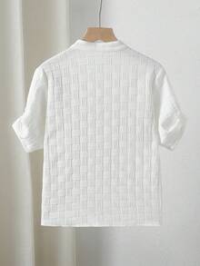 SHEIN Mirajuku 男童白色短袖立领波浪条纹衬衫，卡其色仿木纽扣，胸前口袋，装饰贴片，休闲舒适，适合上学、旅行、居家、度假等场合，宽松版型，适合春、夏、秋季穿着。 - 白色 - 查看 2