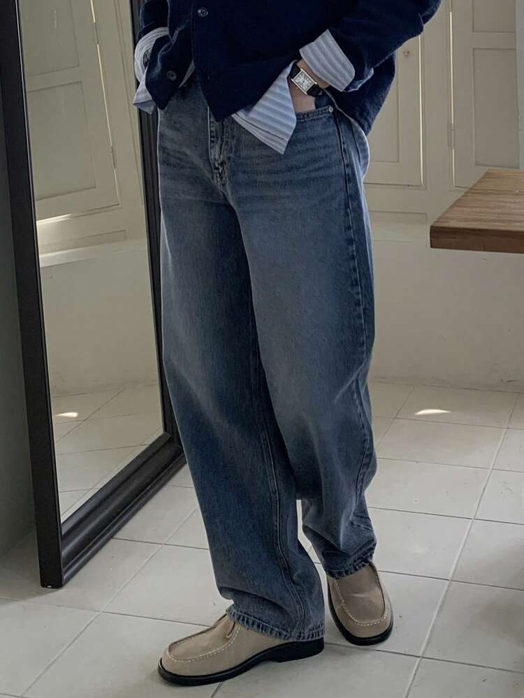 Men's Washed Vintage Blue Denim Jeans, Suitable For Spring And Autumn