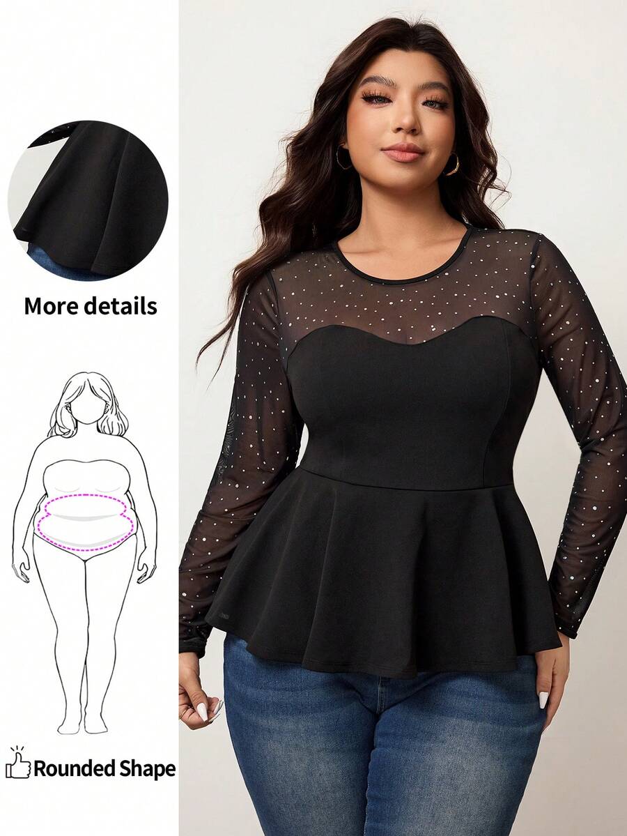 Enliva Camiseta Preta Plus Size com Emenda em Tela, Bainha Franzida, Silhueta Ajustada para Carnaval de Outono - Preto - Visão 1