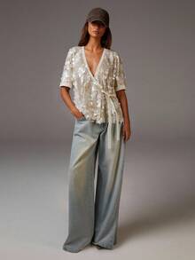 Athîral 女士亮片侧开衩宽松短袖时尚衬衫，优雅女士衬衫，毕业典礼，夏季假期 - 白色 - 查看 3