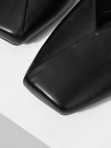 MOTF WOMEN PU LEATHER SQUARE TOE FLATS VALENTINE'S DAY - Black - View 6