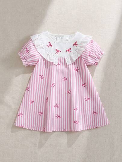 1pc Baby Girls Comfortable & Fashionable Casual Regular Thickness Round Neck Patchwork Cute Bow Embroidery Ruffle Trim Paired With Striped Bow Print Fabric Minimalist Bubble Short Sleeve Basic Soft Versatile Dress, Suitable For Spring/Summer Everyday Wear, Home, Outing, Travel, School