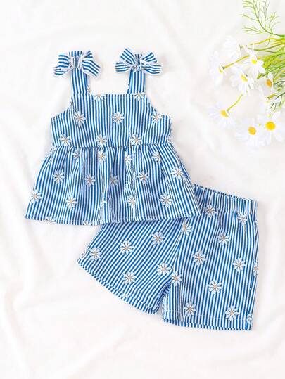 女童时尚休闲可爱条纹碎花吊带上衣和短裤两件套，适合春夏日常休闲及度假穿着
