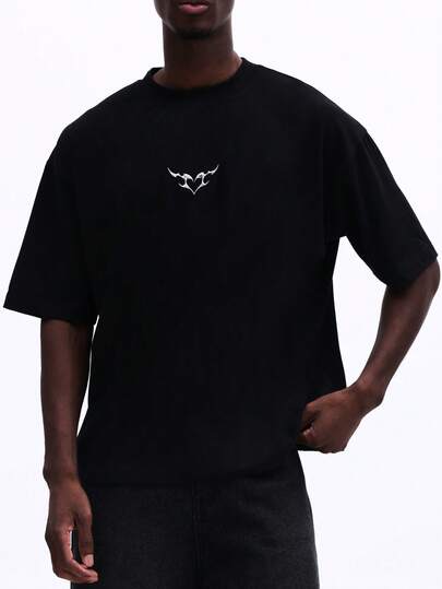 SUMWON Men's Oversized Graphic T-Shirt With Small Chest Print Design Crew Neck Short Sleeve Cotton Casual Streetwear Top