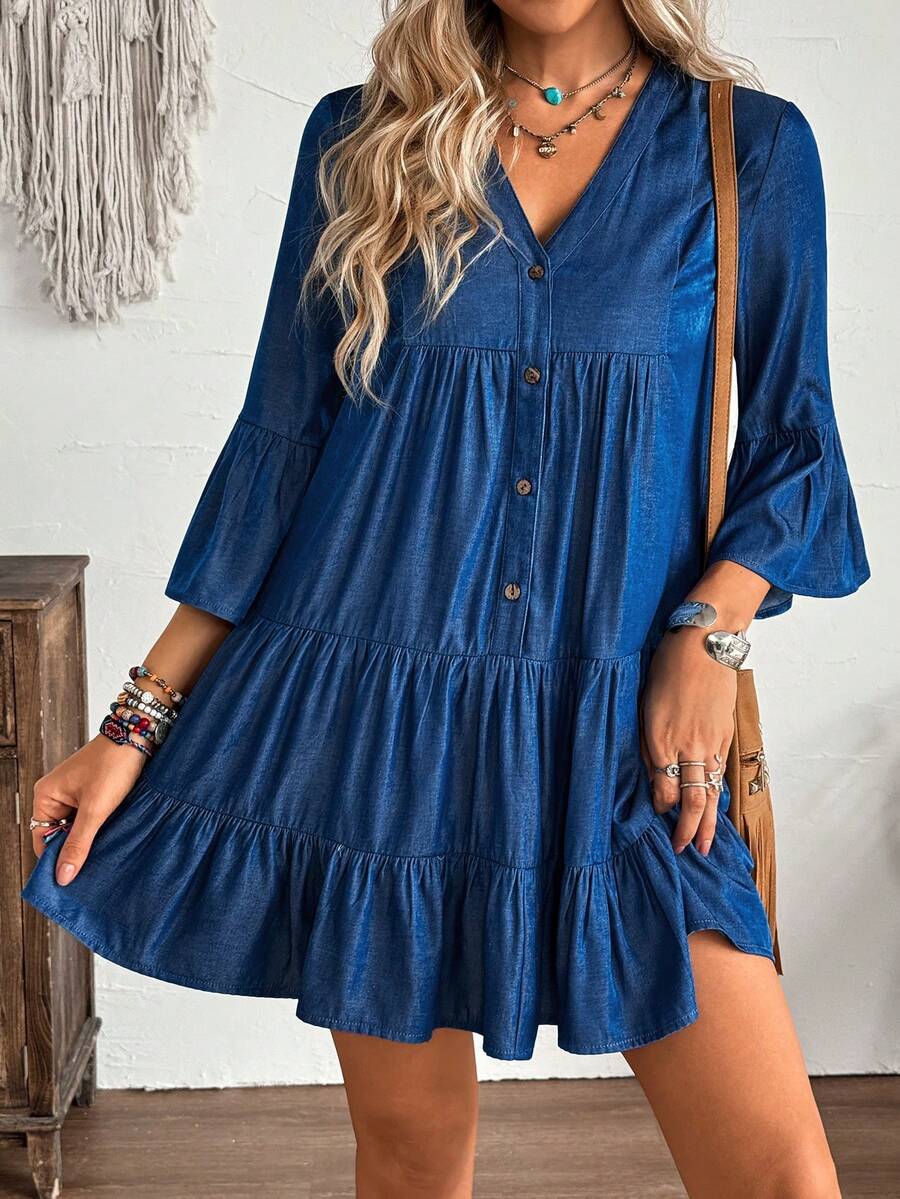 Vestido de muñeca suelto con efecto de mezclilla, cuello en V, volantes en capas en el bajo, hombros caídos para mujer, estilo occidental y casual de LanaWest - Azul - Ver 1