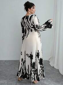 Al Najma Women's Romantic Minimalist Print V-Neck Long Sleeve Tie-Waist Arabic Style Dress - Multicolor - View 2