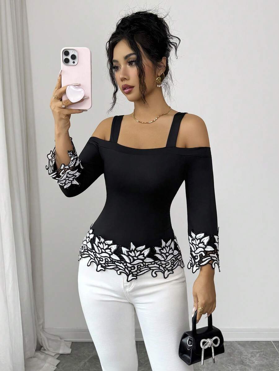 SHEIN Elenzya 優雅浪漫度假風黑白3D花卉飾邊露肩女款T恤長袖上衣黑色露肩上衣黑白蕾絲上衣性感上衣黑色露肩上衣黑白上衣女款性感襯衫女款性感上衣蕾絲飾邊上衣刺繡上衣女款上衣與襯衫工作襯衫女款襯衫女款新款上衣優雅上衣女款貼身上衣女款最新上衣 - 黑色 - 查看 1