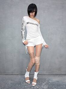 ROMWE 女士字母印花斜肩长袖褶皱时尚T恤 - 白色 - 查看 8