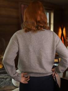 Gretanique Women Crew Neck Floral Pattern Solid Color Pullover Sweater Knit Pullover Fall Winter Outfit - Khaki - View 2